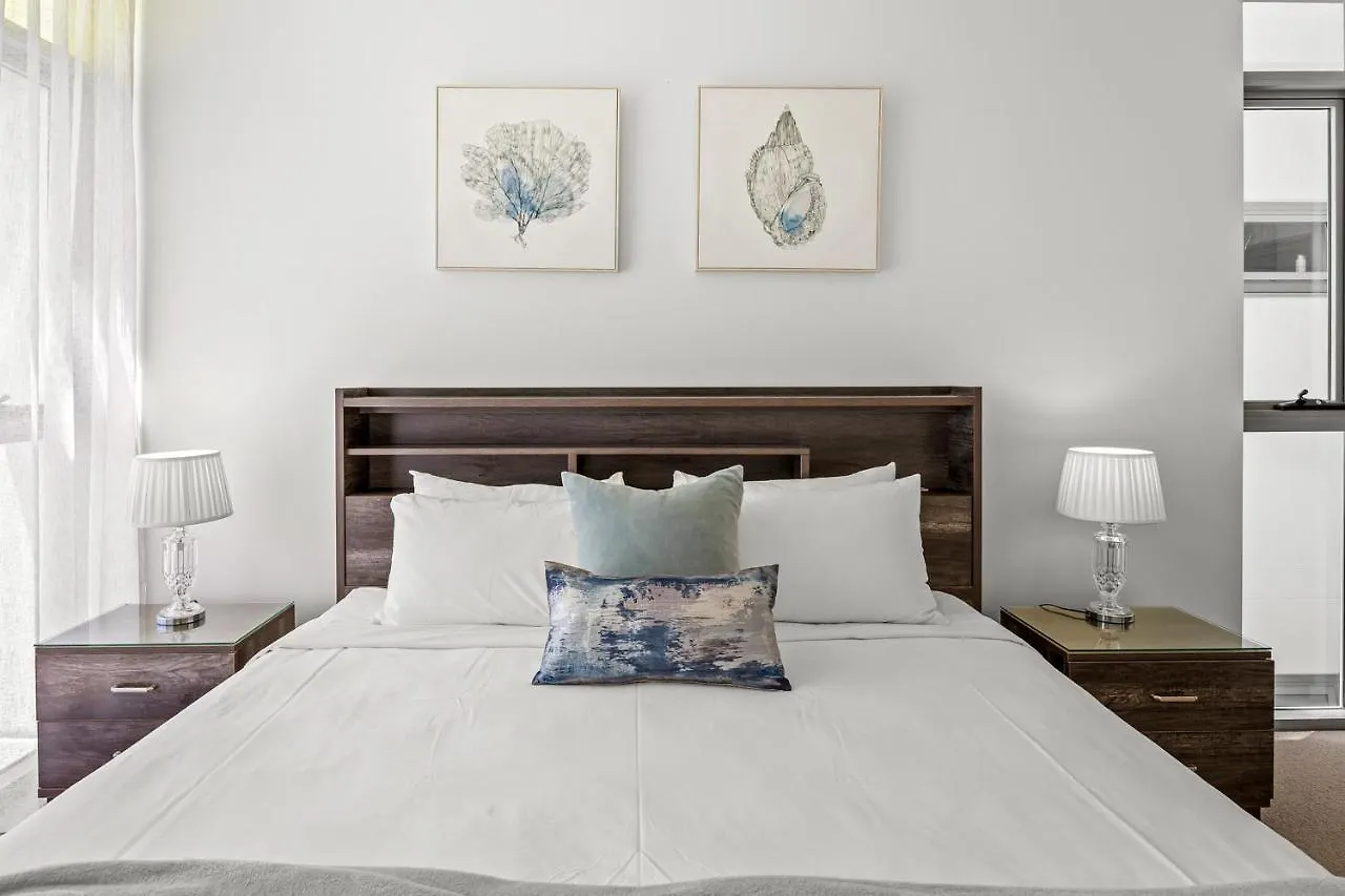 Rise 3 Bedroom Deluxe Ocean Side Apartment Sunshine Coast Australia